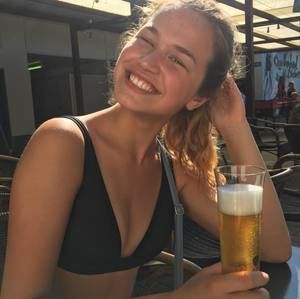 Meet your Posher, Tia